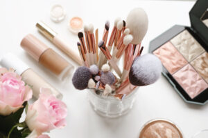 makeup brushes and cosmetic tools